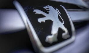 Když vám kolega z redakce koupí Peugeot