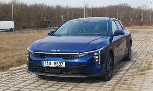 Recenze & testy: Kia K4 Exclusive: Čtyři a půl metru auta pro každý den