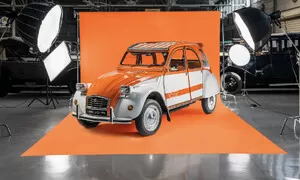 Citroën 2CV Spot slaví padesátiny. Světu dokázal, že i laciné vozítko může být stylové