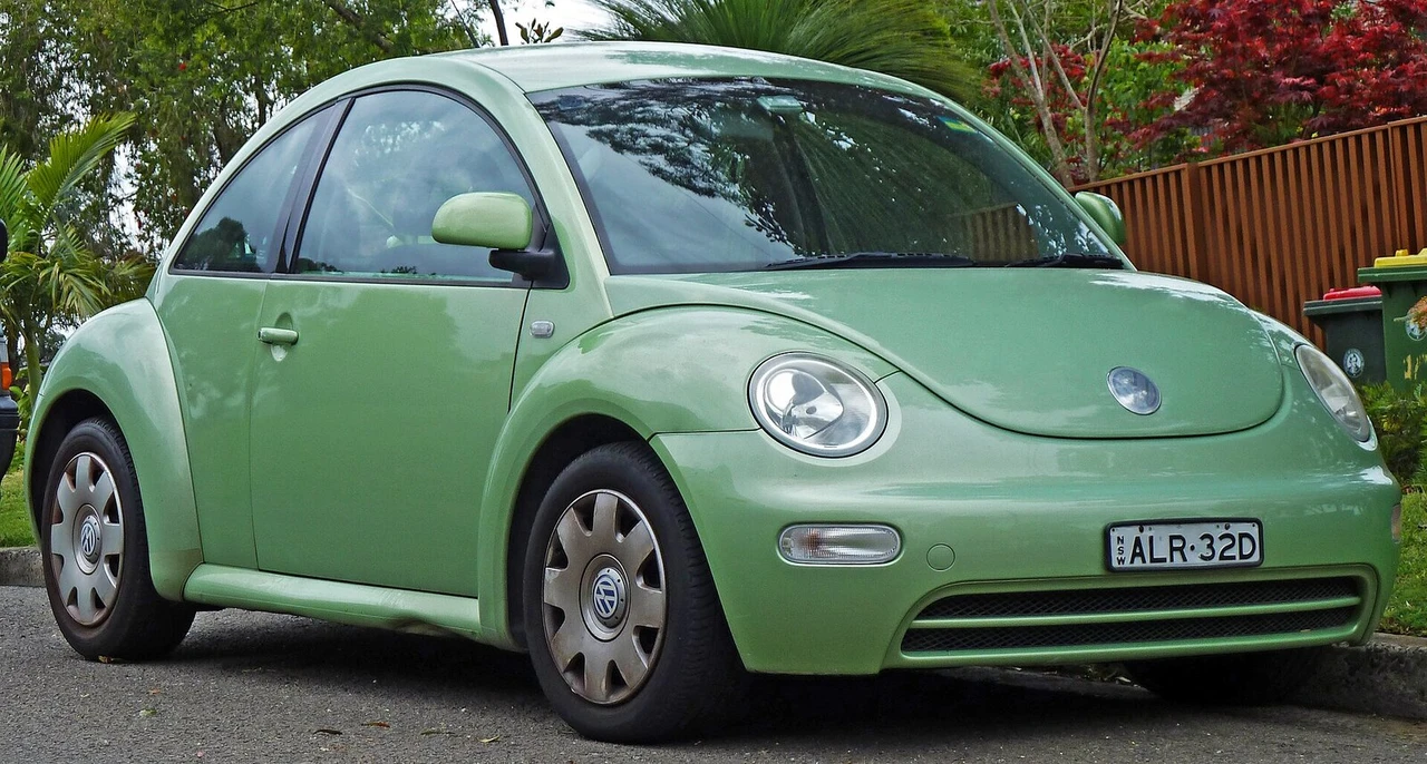 foto: Wikimedia commons, 2002 Volkswagen New Beetle (9C MY02.5) 2.0 coupe. Photographed in Gymea Bay, New South Wales, Australia