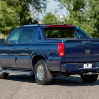 Cadillac Escalade EXT | Foto: Bring a Trailer