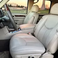 Cadillac Escalade EXT | Foto: Bring a Trailer
