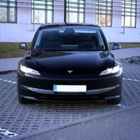 autor: Tomáš Strach