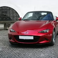 Mazda MX-5 (Miata) ve všech generacích: Téměř čtyři dekády řidičské radosti na jednom místě