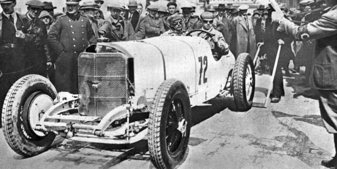 Foto: Wikimedia Commons, Rudolf Caracciola, Mercedes-Benz SSK, W