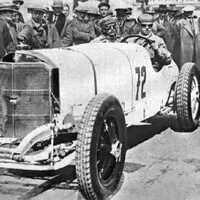 Foto:  Wikimedia Commons, Rudolf Caracciola, Mercedes-Benz SSK, W