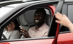 Novinky: Citroën doufá, že už nebude jen nudnou, levnou alternativou. Na pomoc si přizval hvězdu seriálu Lupin