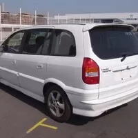 Subaru Traviq S-Package | Foto: BE FORWARD