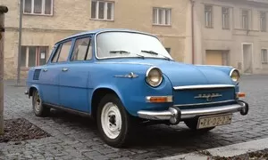 Historie: Sedany s motorem vzadu: Škodovka nebyla zdaleka jediná. 