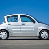 Toyota WiLL Vi | Foto: Bring a Trailer