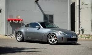 Bazarový snílek, Historie, Recenze & testy: Nissan 350Z: Charakterní kupé pro Ameriku rozdává radost i dnes