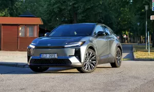 Recenze & testy: Toyota C-HR+: Malé plus v názvu navíc, ale úplně jiný vůz