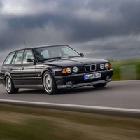 BMWBLOG | bmwblog.com