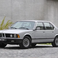 BMWBLOG | bmwblog.com