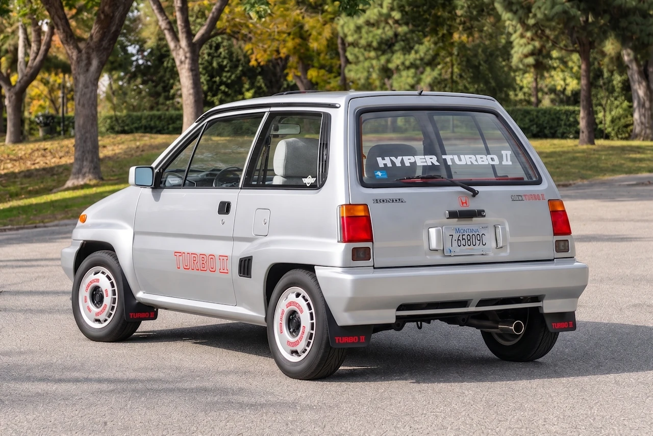 Honda City Turbo | Foto: Bring a Trailer 