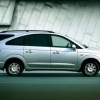 SsangYong Rodius | Foto: SsangYong