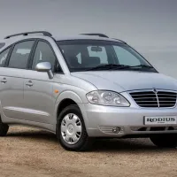 SsangYong Rodius: Jedinečně prostorné MPV, které šokovalo kontroverzním designem