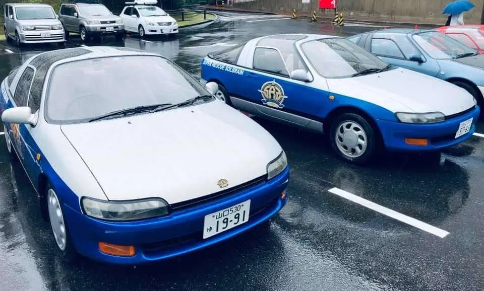 Repliky vozu SolGallop ze seriálu Super Rescue Solbrain | Zdroj: https://www.imcdb.org/vehicle_1468278-Toyota-Sera-EXY10-1990.html