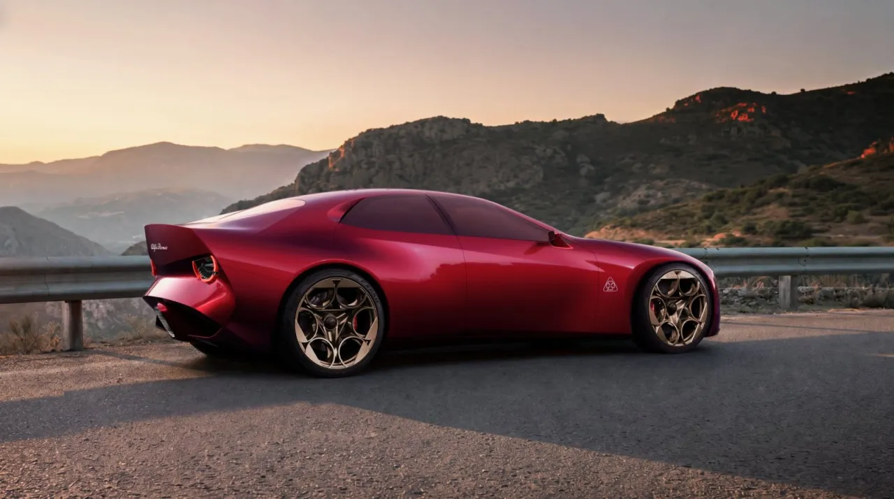 Alfa Romeo tisková fotografie | media.stellantis.com