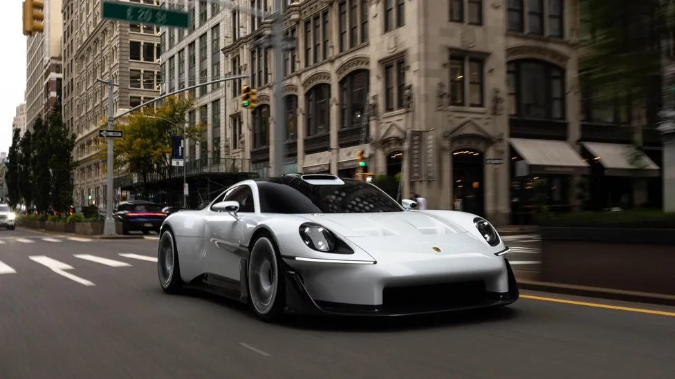 Porsche | oficiální tisková fotografie určená k publikaci