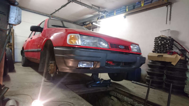 na zvedáku, jako už dřív