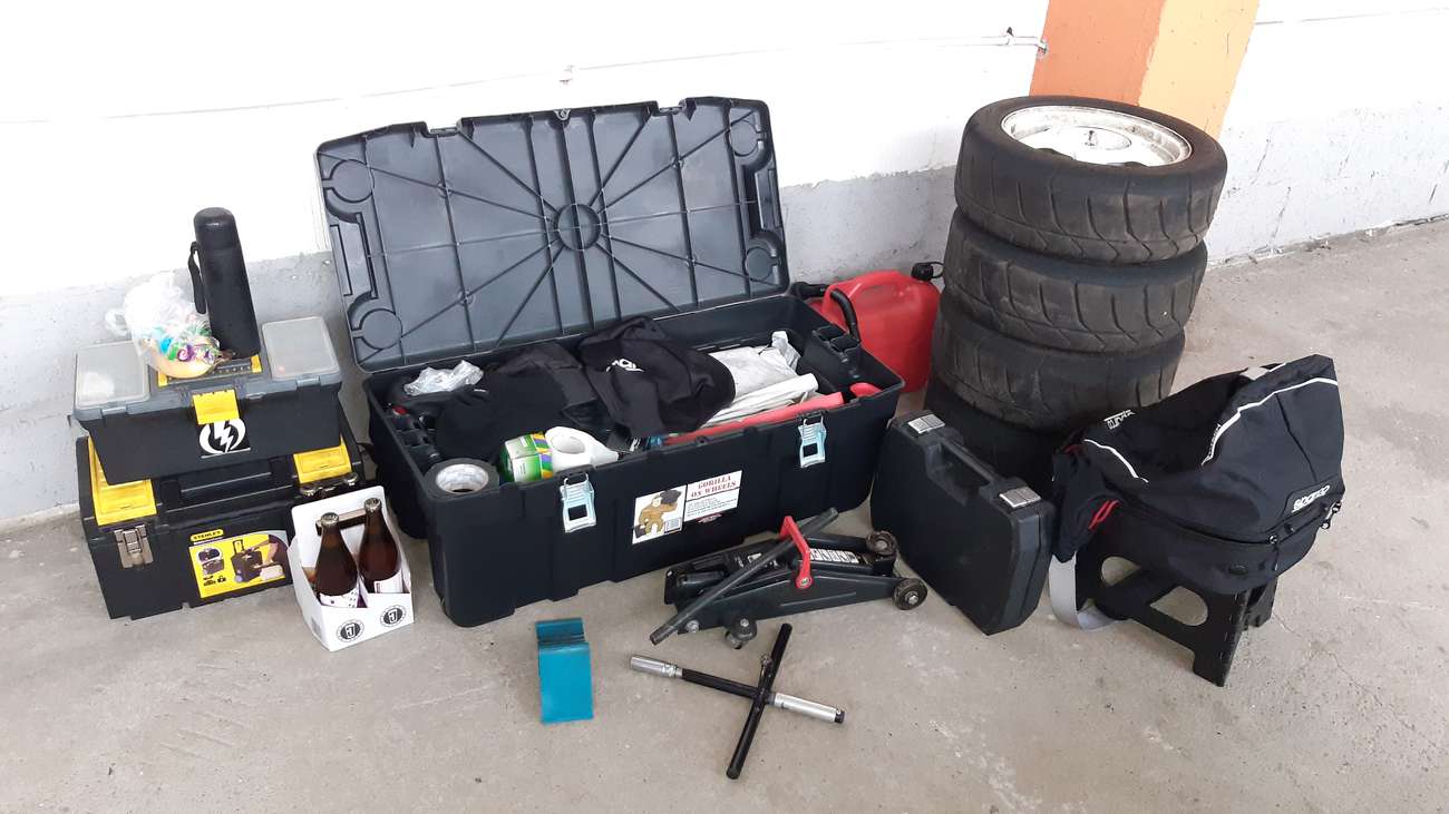 Tohle všechno vozí kolega s sebou v Cinquečentu...