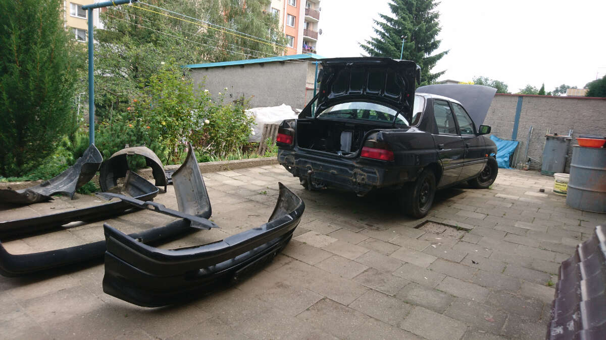 Jsem vítěz, mám všecky plastové části dole!