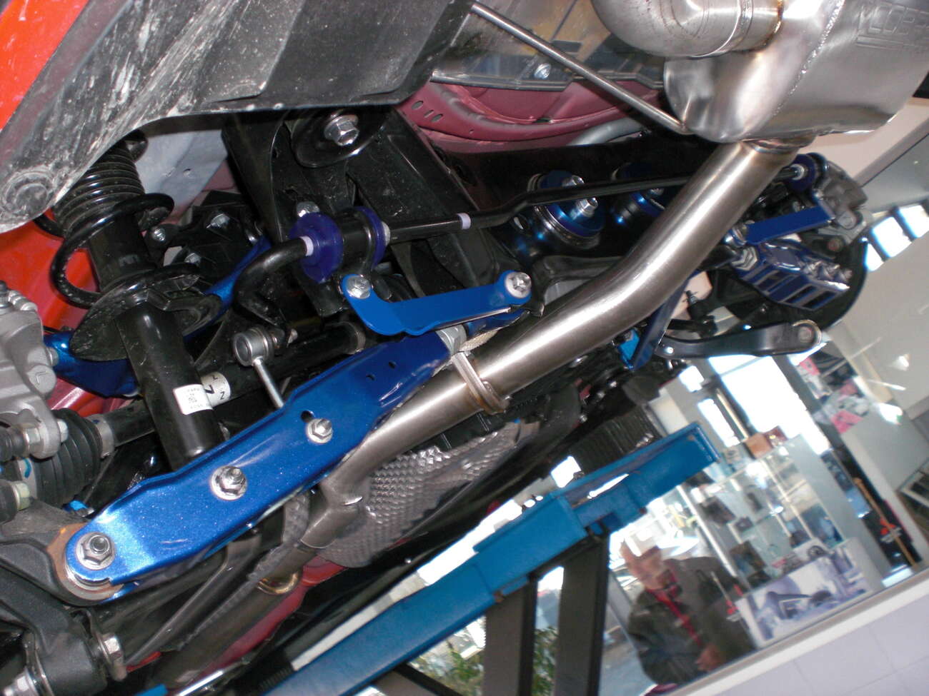 vystuženie zadného stabilizátora a zadného úchytu diferenciálu