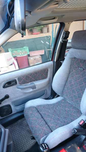 Už i spolujezdec se posadí