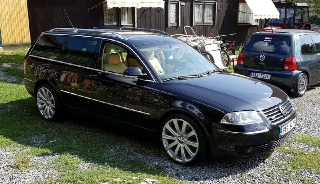 Passat umí vypadat i dobře (až na ty hrozný kola)