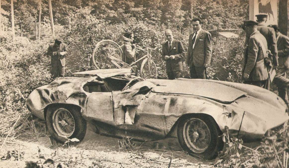 Vrak Ascariho vozu v Monze 1955