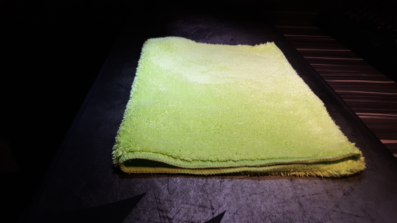 Dlouhosrsté mikrovlákno z Kiku