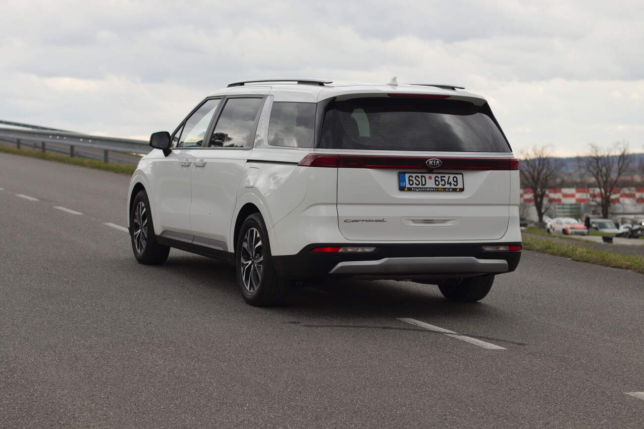 Viola Procházková, Autíčkář.cz