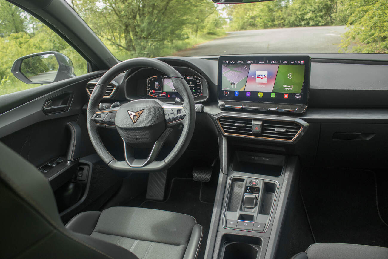 Viola Procházková, Autíčkář.cz