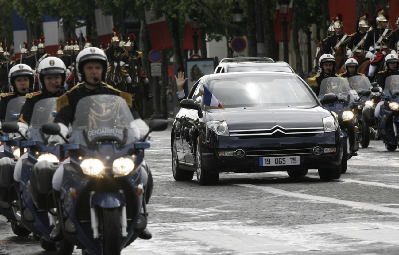 Jacques Chirac a jeho Citroën C6, zdroj: Linternaute