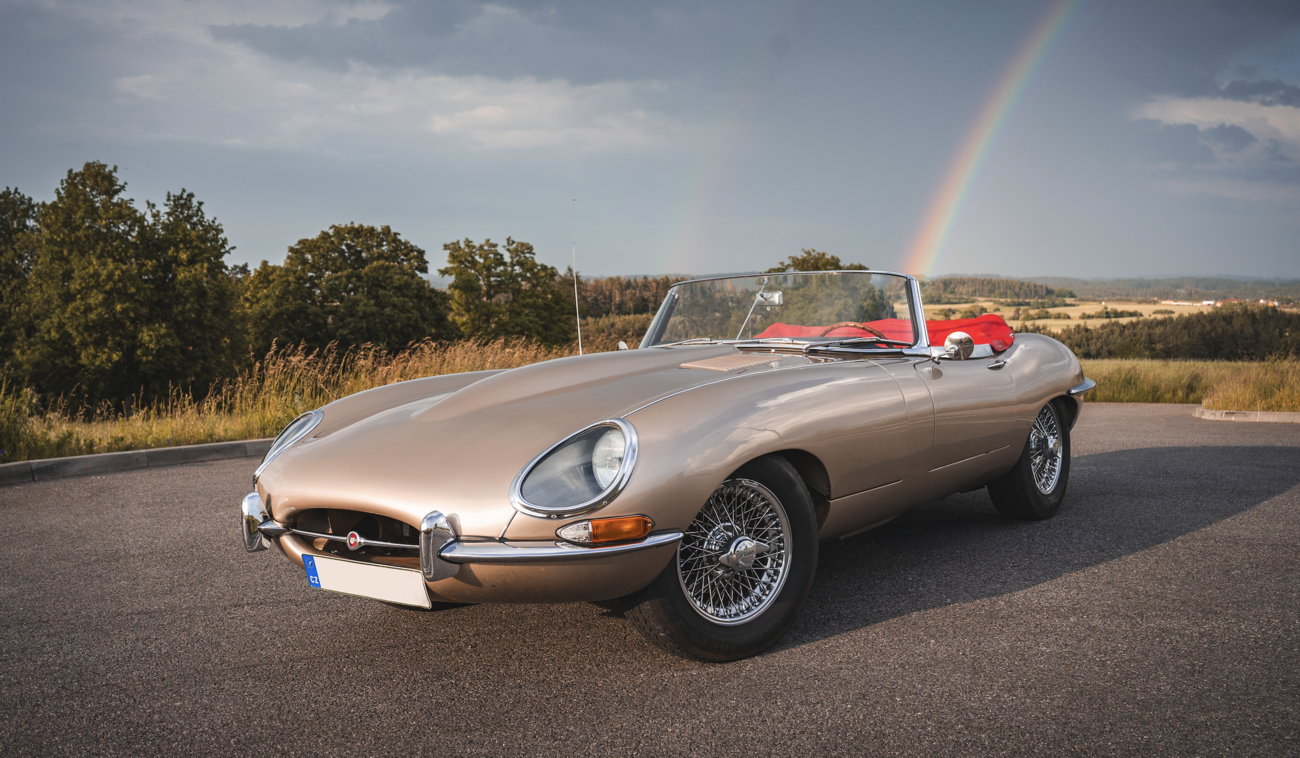 Jaguar E-Type, toho času ještě ne růžový, autor fotky: Josef Vyškovský