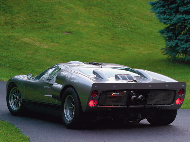 0611kc_07_z+superformance_spf_gt40+rear
