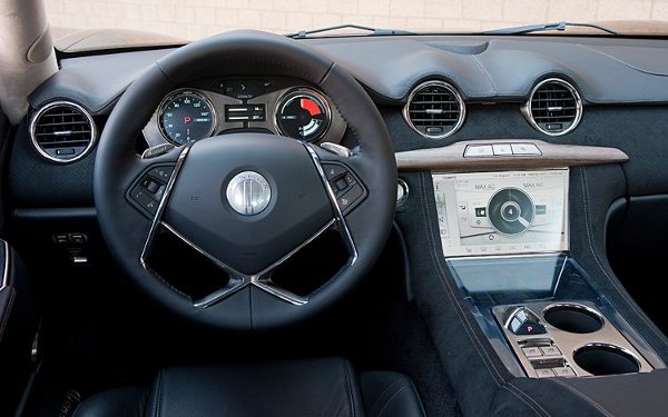 Fisker Karma Interiour